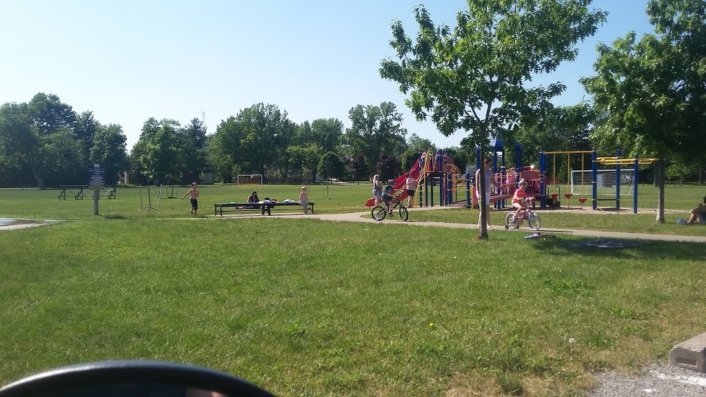 Bertie Centennial Park a.k.a. Ferndale Park | 865 Ferndale Ave, Fort Erie, ON L2A 5H2, Canada