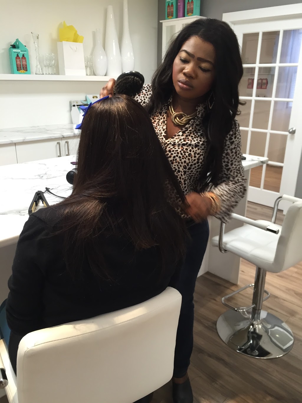 Xpose Beauty | 6415 Bowness Rd NW, Calgary, AB T3B 2G4, Canada | Phone: (403) 457-2511