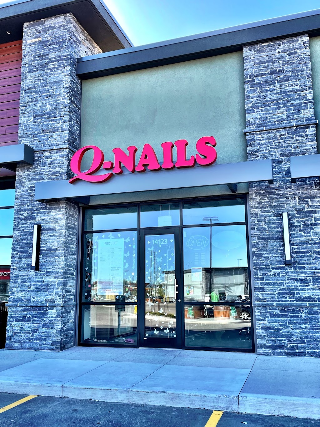 Q Nails and Spa Chappelle | 14123 28 Ave SW, Edmonton, AB T6W 0C3, Canada | Phone: (780) 752-8900