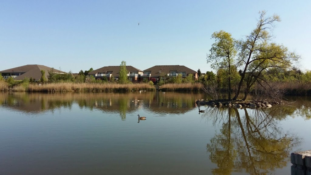 Swan Lake Park | 25 Swan Park Rd, Markham, ON L6E 1Z5, Canada | Phone: (905) 477-5530