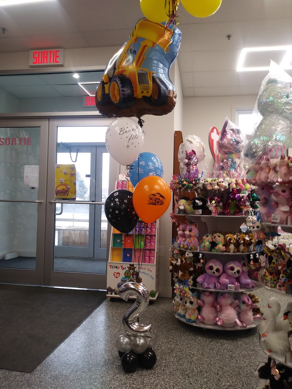 Dollar ou Deux Plus! Victo | 58 Rue Saint Cyr Local 1, Victoriaville, QC G6T 2T9, Canada | Phone: (819) 604-6200