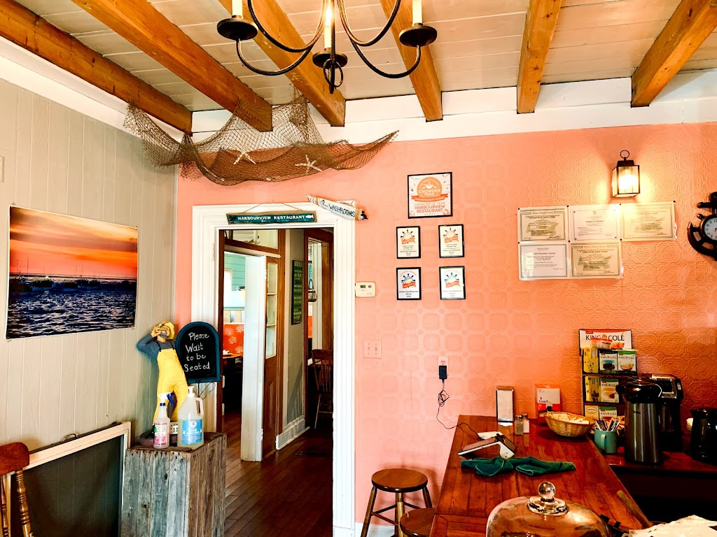 Harbourview Restaurant | 7 Mariners Ln, Murray Harbour, PE C0A 1V0, Canada | Phone: (902) 962-3141