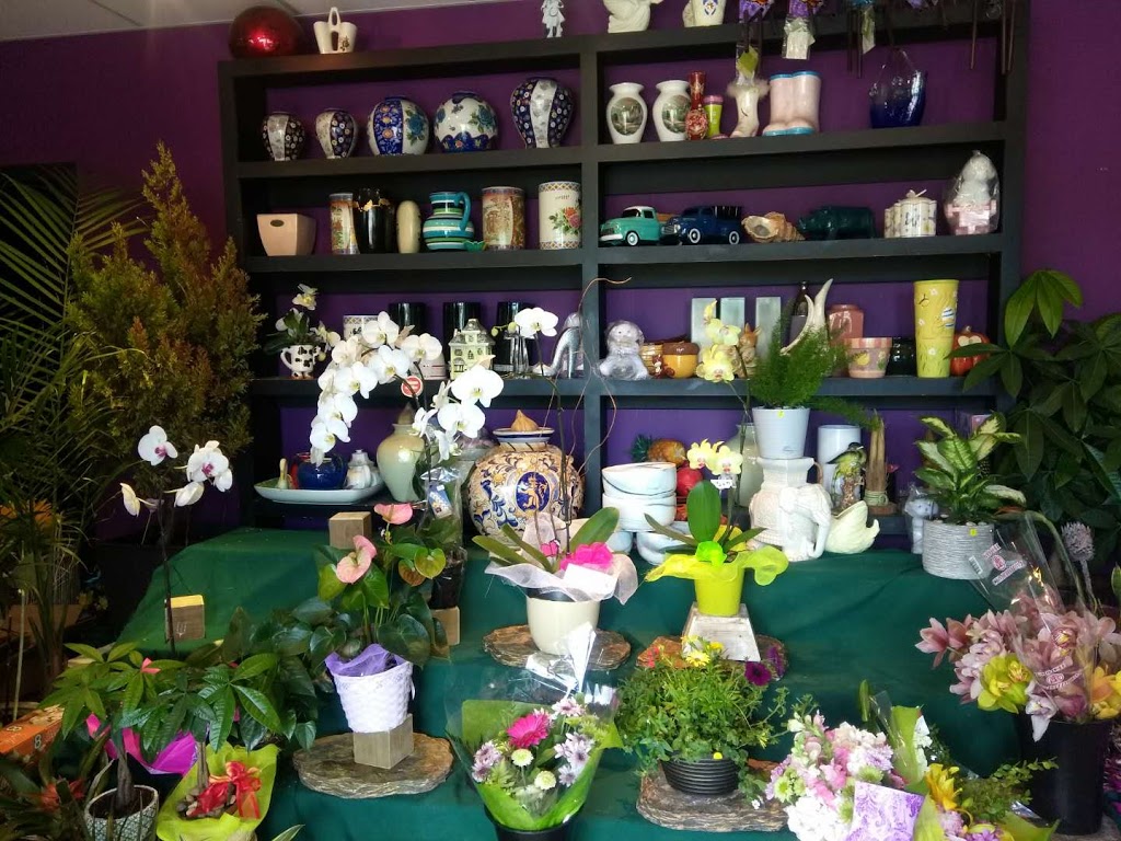 Sallys Florist | 12010 232 St, Maple Ridge, BC V2X 6T3, Canada | Phone: (604) 466-3103
