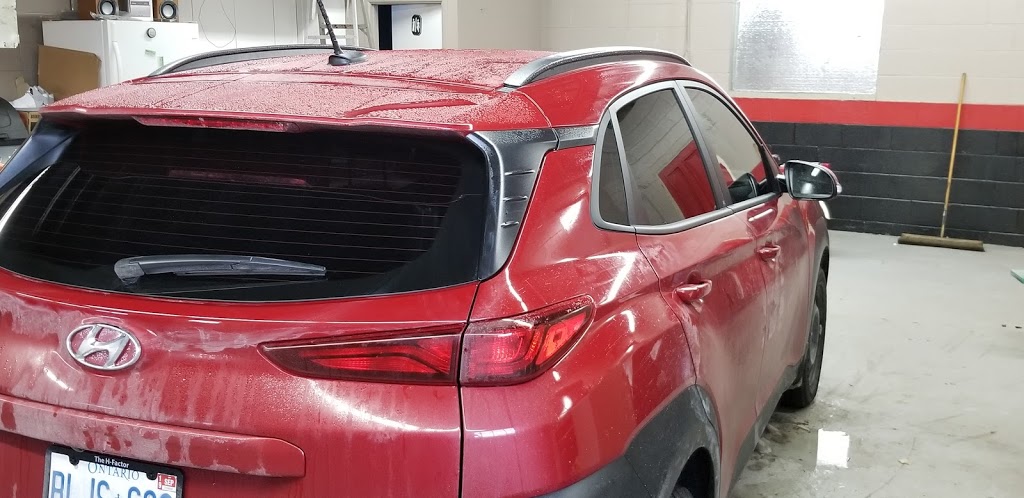Wellington County Auto Glass | 9 Smith Ave, Guelph, ON N1E 5V4, Canada | Phone: (519) 265-6919