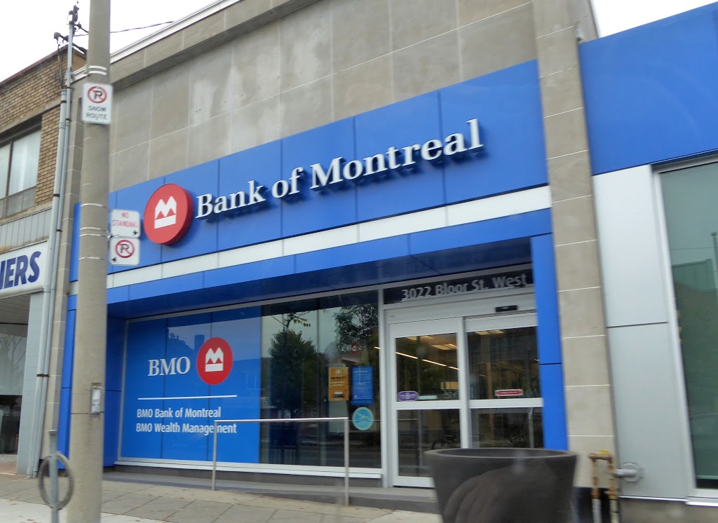 bmo queensway etobicoke hours