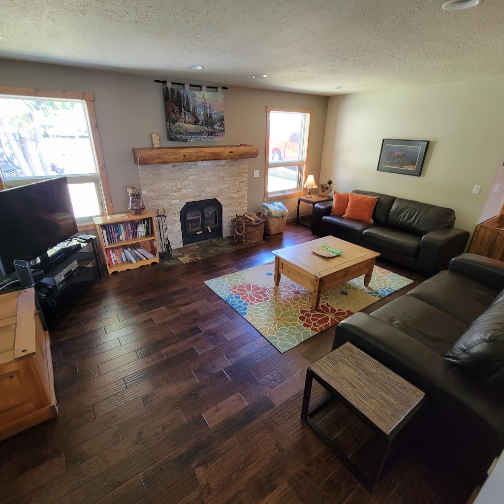 Lakeview Cleaning Co. | 1120 10 St, Athalmer, BC V0A 1A0, Canada | Phone: (403) 493-3842