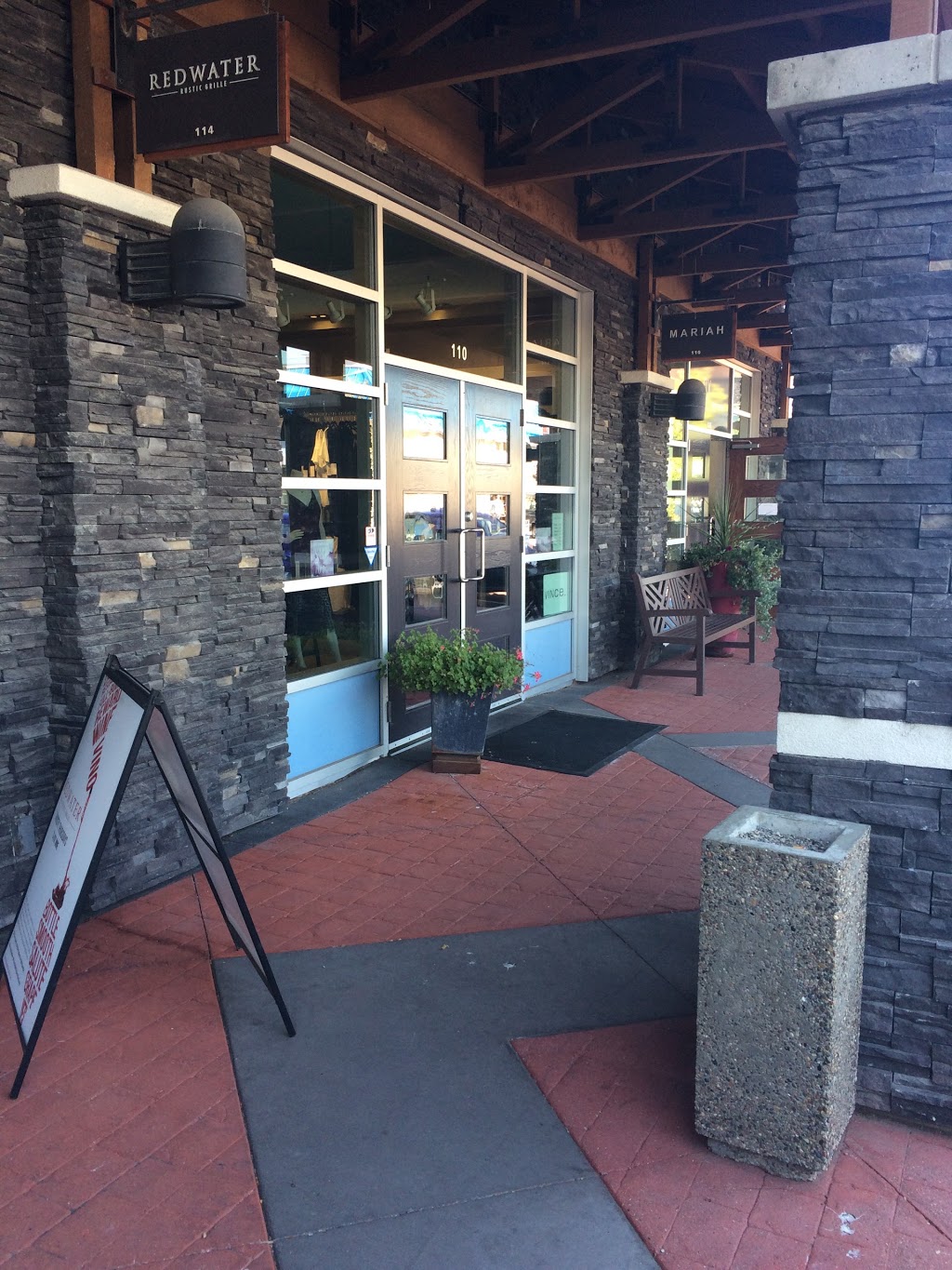 Mariah Contemporary Clothing | 326 Aspen Glen Landing SW #110, Calgary, AB T3H 0N5, Canada | Phone: (403) 242-6050