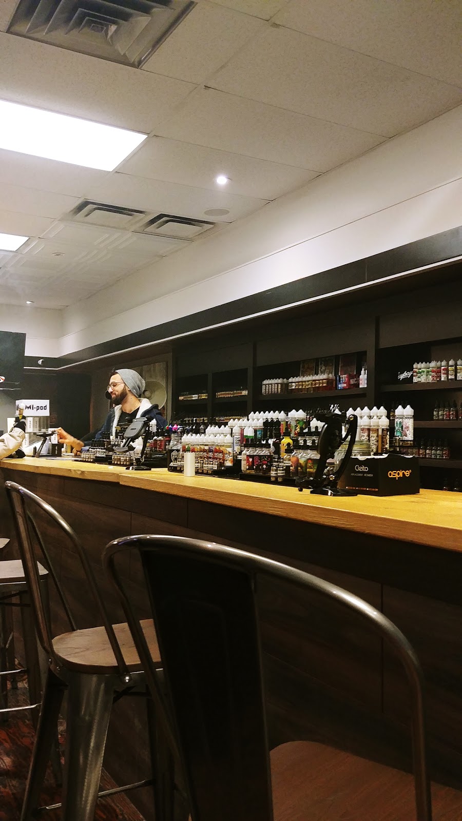 Ponyboy Vapes | 73 Gordon St, Guelph, ON N1H 4H5, Canada | Phone: (519) 265-8273