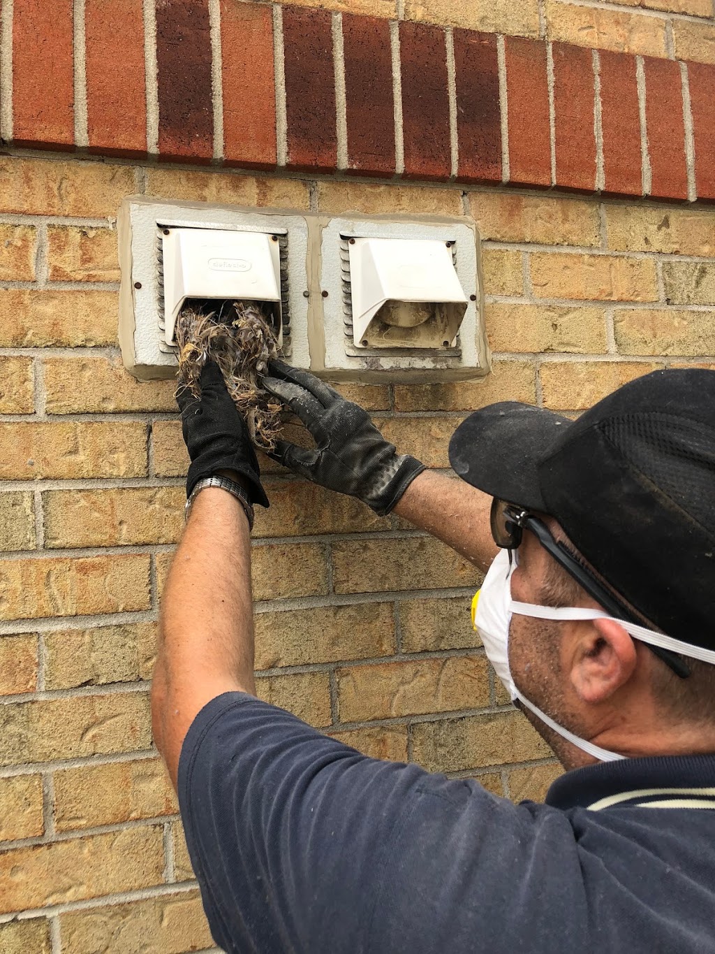 Duct Cleaning Thornhill | Comfort Clean | 85 Cartier Crescent, Richmond Hill, ON L4C 2N3, Canada | Phone: (416) 907-3086