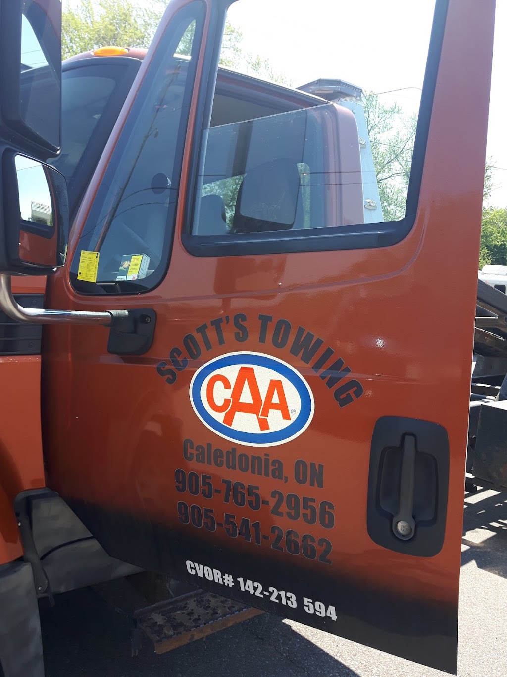 Scotts Towing | 290 Morrison Dr, Caledonia, ON N3W 1A2, Canada | Phone: (905) 765-2956