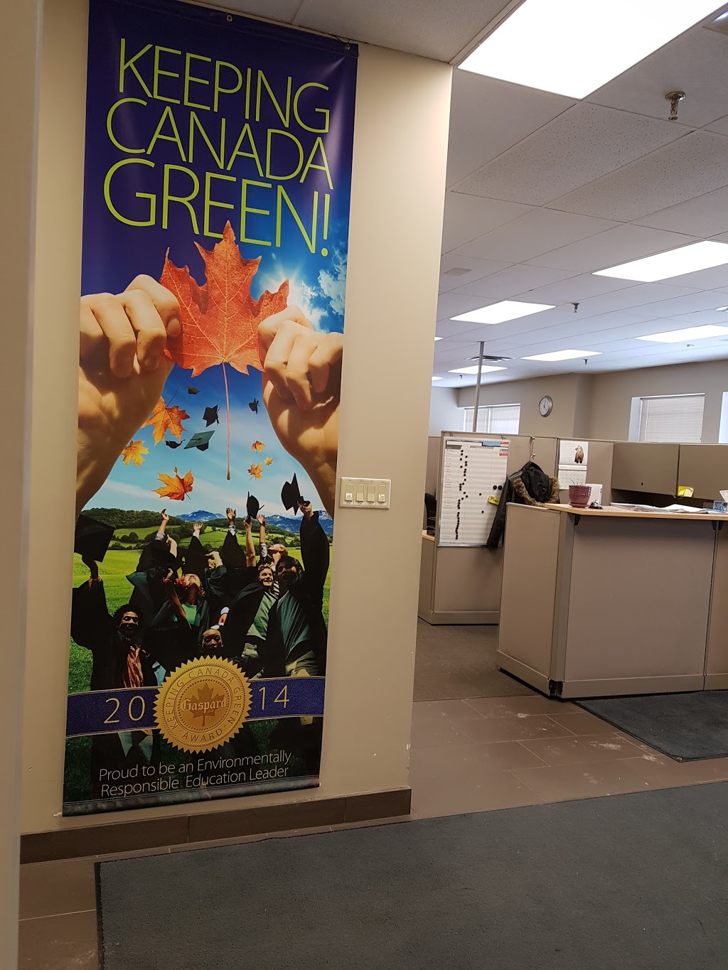 Graduation Gown Rental | 1266 Fife St, Winnipeg, MB R2X 2N6, Canada | Phone: (800) 380-8214