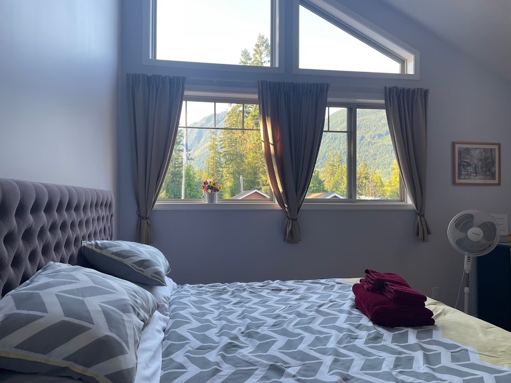 Stamp Falls Bed and Breakfast | 7890 Beaver Creek Rd, Port Alberni, BC V9Y 8N3, Canada | Phone: (778) 421-0774