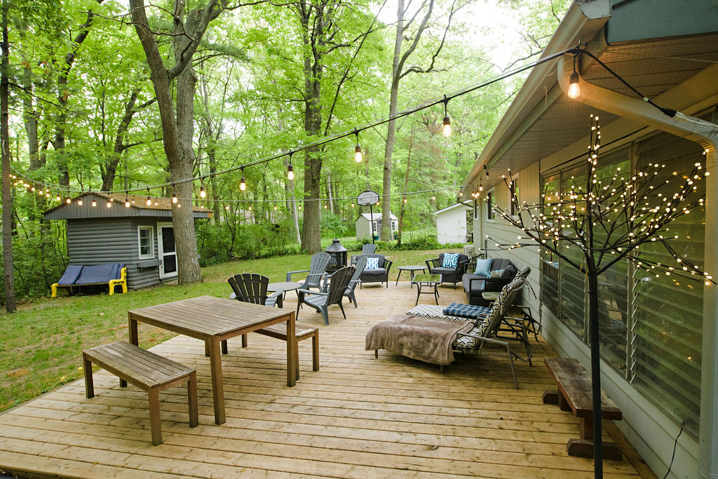 Christies Cozy Cottage - Grand Bend, ON | 10329 Christie Blvd, Grand Bend, ON N0M 1T0, Canada | Phone: (226) 377-1021