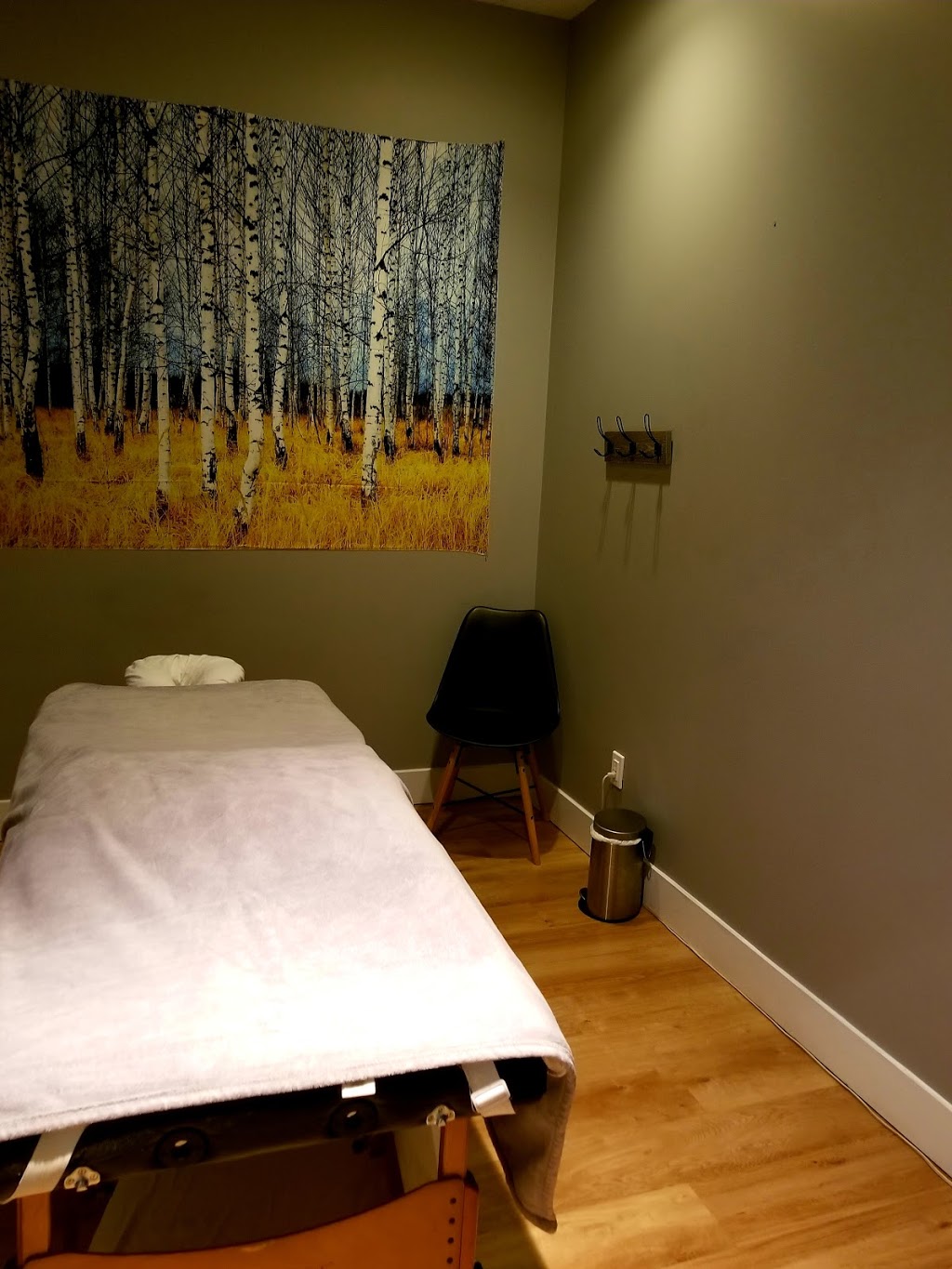 FACE EQUATION | 47 Sunmills Dr SE B, Calgary, AB T2X 2G6, Canada | Phone: (403) 873-2077
