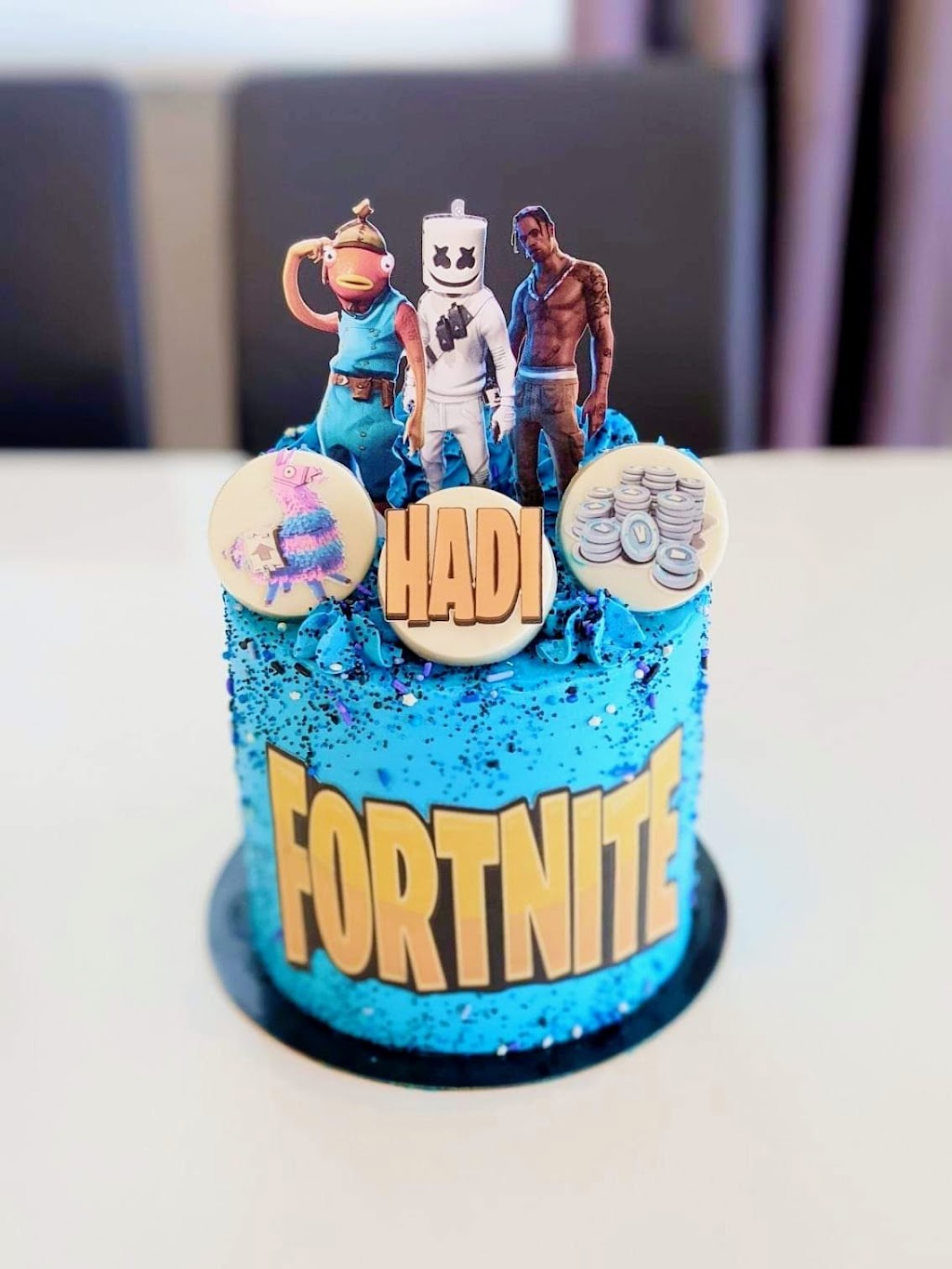 Treats by Mandy Custom cakes | 202 Parkin Cir, Gloucester, ON K1T 4G4, Canada | Phone: (613) 277-8842