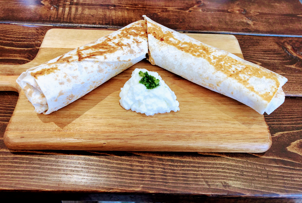 Zayzoun Mediterranean Restaurant | 3836 Bloor St W, Etobicoke, ON M9B 1L1, Canada | Phone: (647) 748-2364