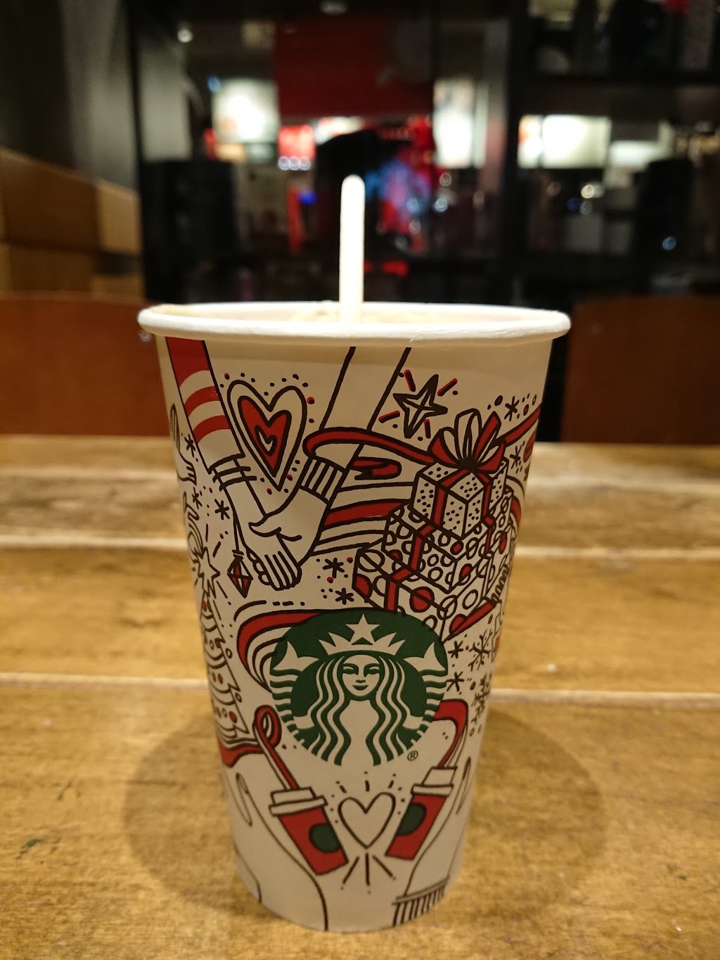 Starbucks | 4010 Bayview St #105, Richmond, BC V7E 6T5, Canada | Phone: (604) 204-0288