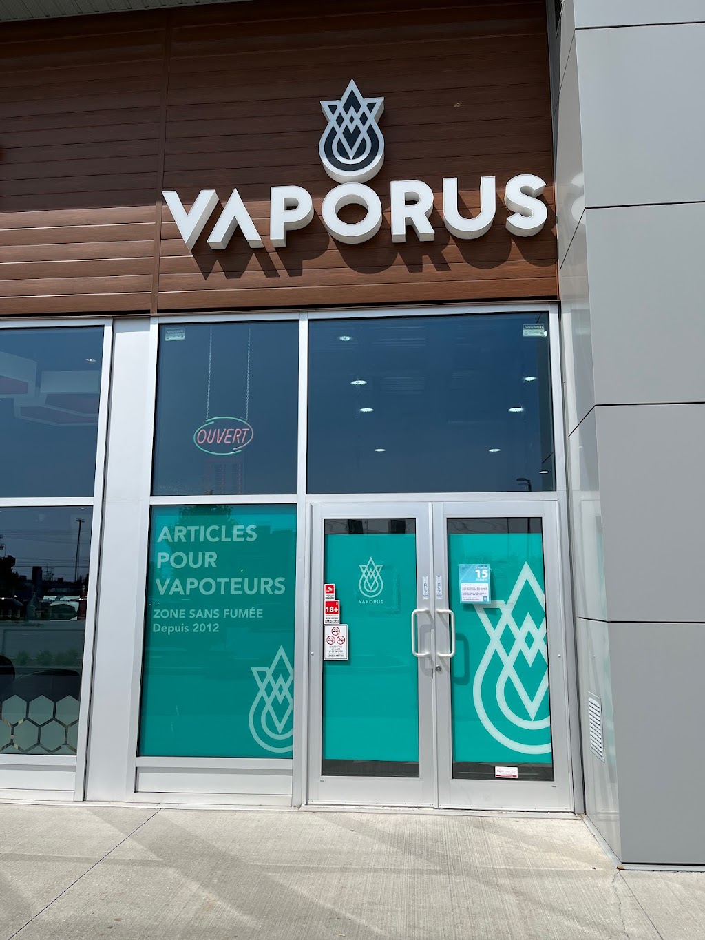 Vaporus | 1037 Rue Principale, Granby, QC J2J 2N8, Canada | Phone: (450) 956-4040