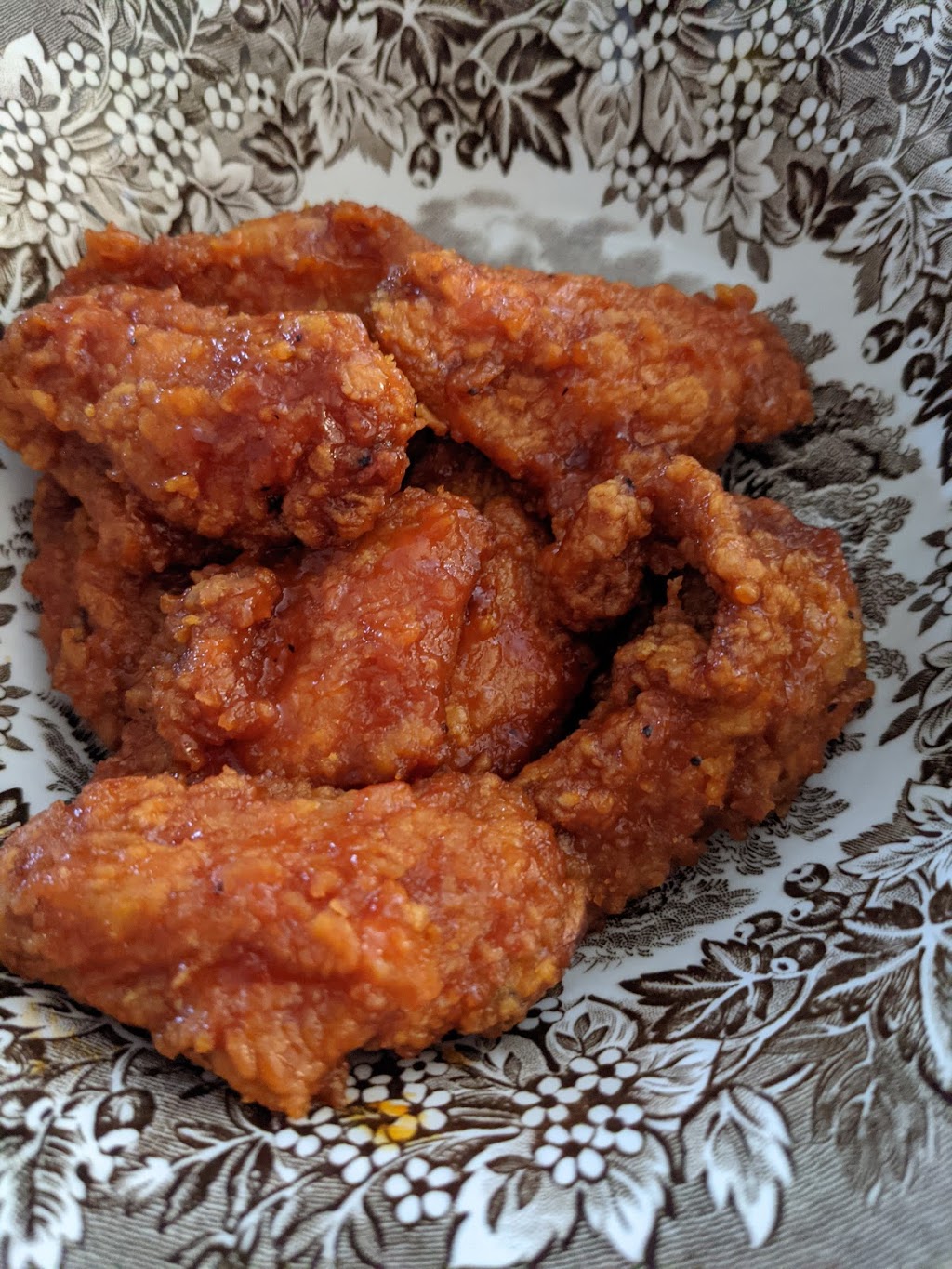 Wingalicious | 417 St Paul St, St. Catharines, ON L2R 3N1, Canada | Phone: (905) 687-9464