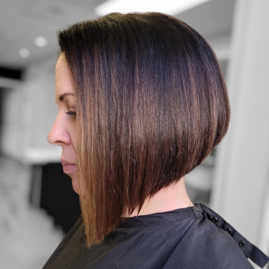 Robyn Lee Hair Expert | 131 Presley Pl #3, Victoria, BC V9B 0S4, Canada | Phone: (778) 966-1415