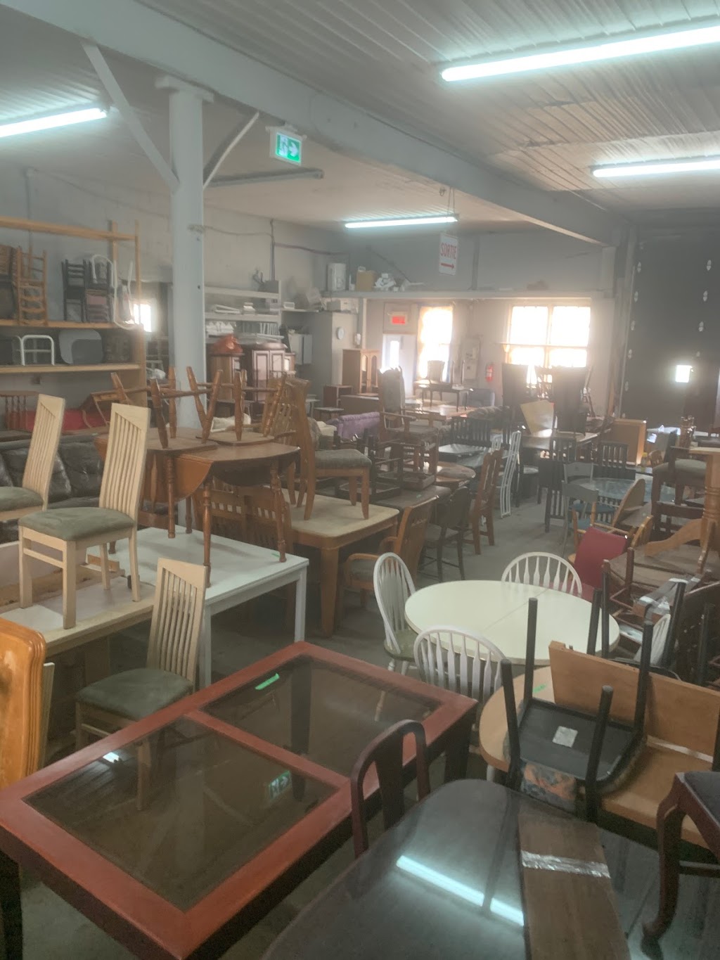 Comptoir Des Infortunes | 41 Rue Fortier, Lévis, QC G6V 6K9, Canada | Phone: (418) 837-8478