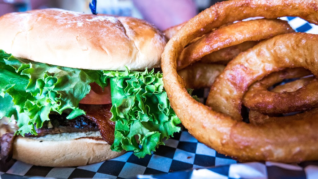 The Madrona Bar & Grill | 310 Main St, Eastsound, WA 98245, USA | Phone: (360) 376-7171