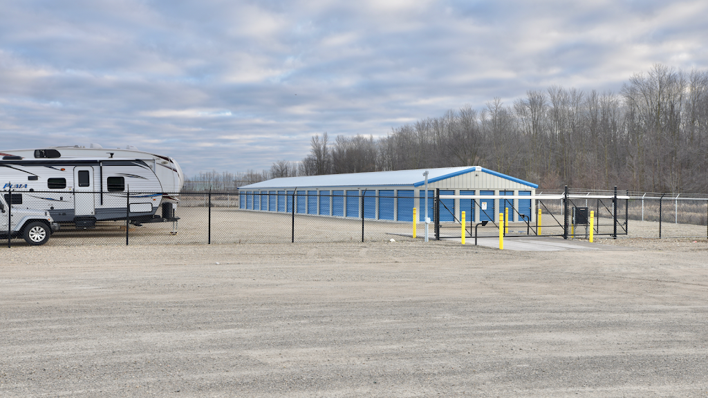 Shackletons Storage | 3715 Embro Rd, Stratford, ON N4Z 6S3, Canada | Phone: (519) 271-2646