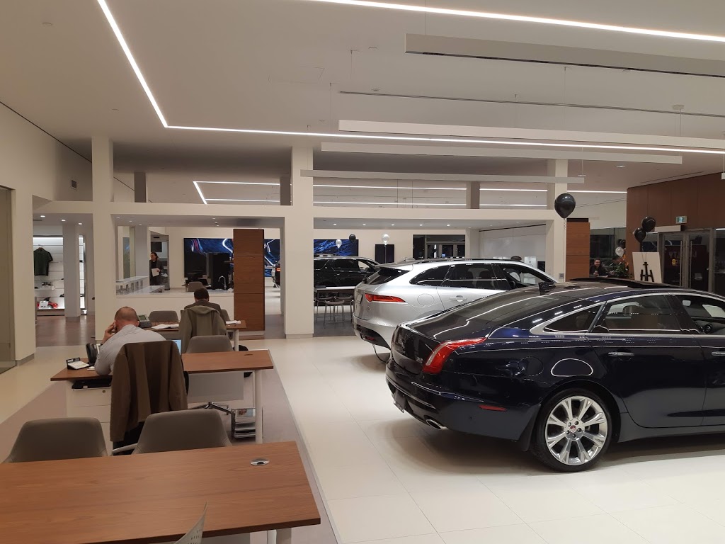 Land Rover London | 1035 Wharncliffe Rd S, London, ON N6L 1J9, Canada | Phone: (877) 241-1437