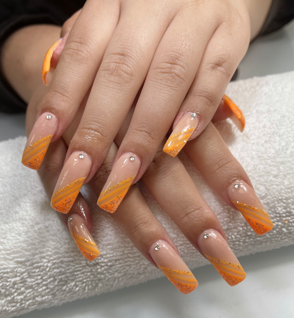 Q Nails | 12767 50 St NW, Edmonton, AB T5A 4L8, Canada | Phone: (780) 472-8368