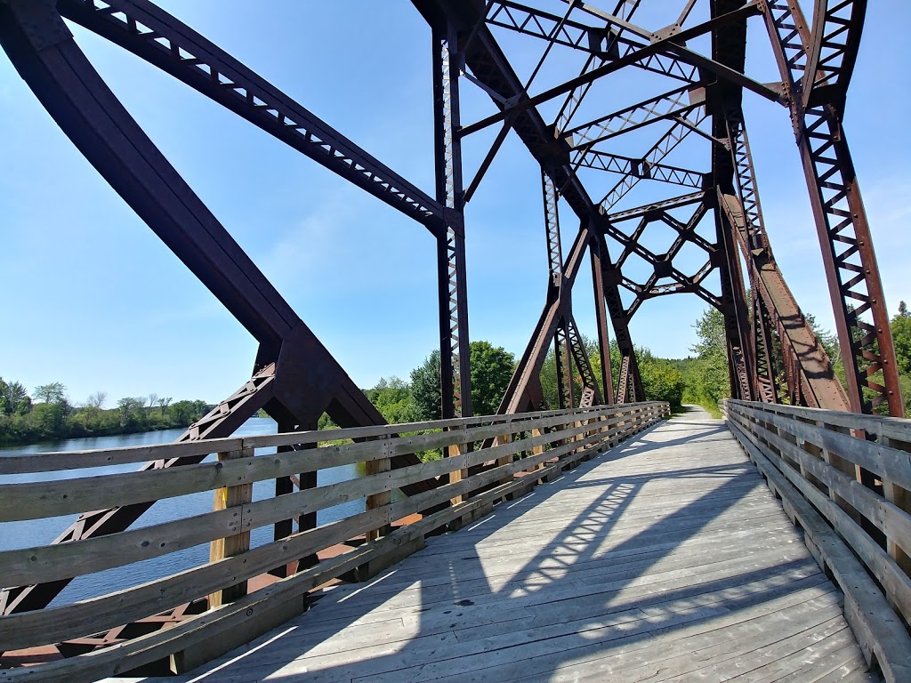 Parc riverain de la Sainte-Anne | Rue Saint Hubert, Saint-Raymond, QC G3L 4E1, Canada | Phone: (855) 337-6667