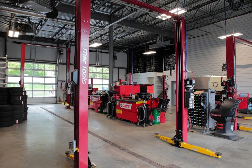 Lemay Centre de lAuto et Remorquage | 7064 Boulevard Wilfrid-Hamel, Québec, QC G2G 1B5, Canada | Phone: (418) 656-1072