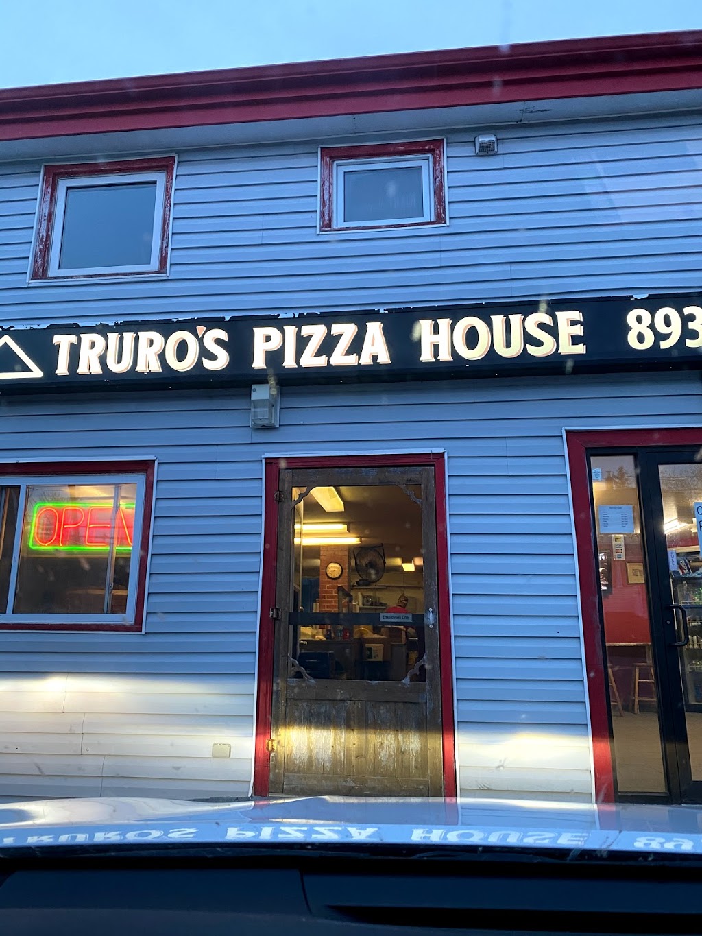 Truros Pizza House | 250 Willow St, Truro, NS B2N 5A2, Canada | Phone: (902) 893-7888