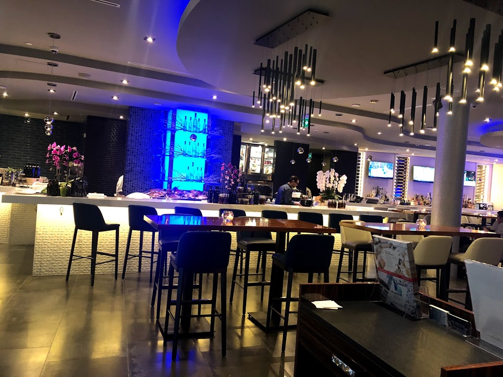 Petros82 Restaurant | 111 Princes Blvd, Toronto, ON M6K 3C3, Canada | Phone: (647) 475-9279