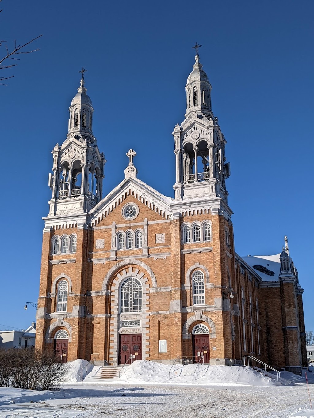 Saint-Louis de-Courville Church | 2315 Ave Royale, Quebec City, QC G1C 1R1, Canada | Phone: (418) 663-9875