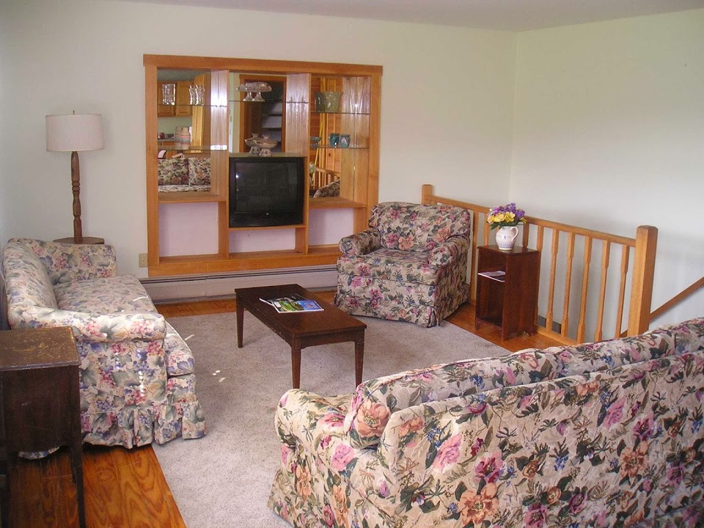 Vacation Rental | 548 Telfer Hill Rd, Barton, VT 05822, USA | Phone: (802) 525-3402
