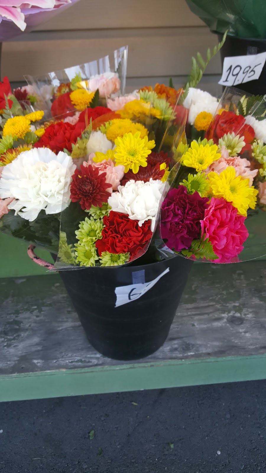 Canada Florist Burnaby | 4726 Canada Way, Burnaby, BC V5G 1L2, Canada | Phone: (604) 298-0522