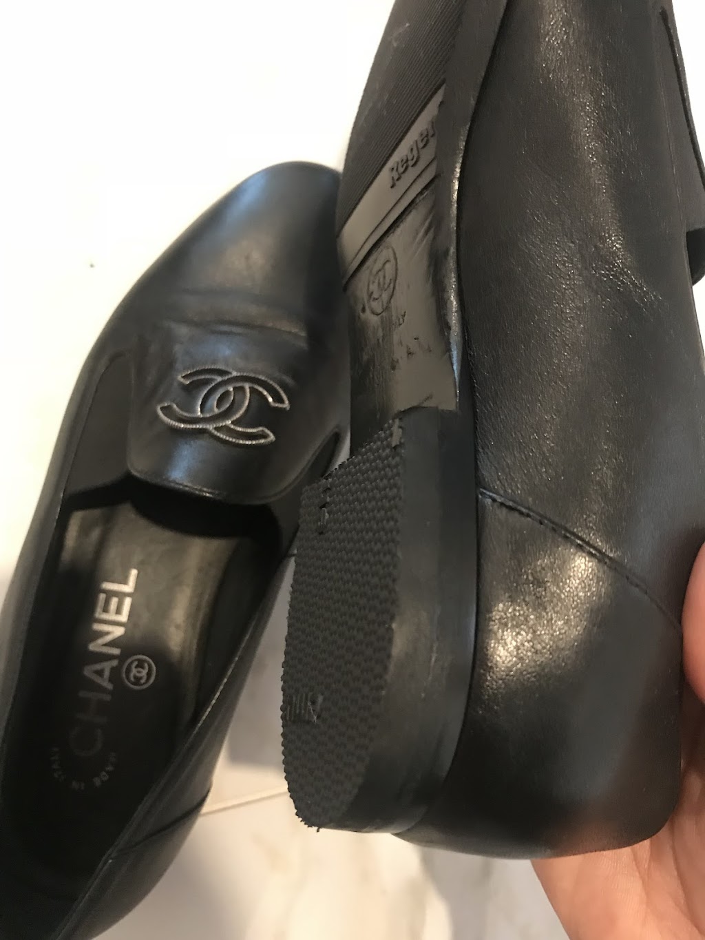 Sams Shoe Repair | 2150 Burnhamthorpe Rd W, Mississauga, ON L5L 3A2, Canada | Phone: (905) 607-5258