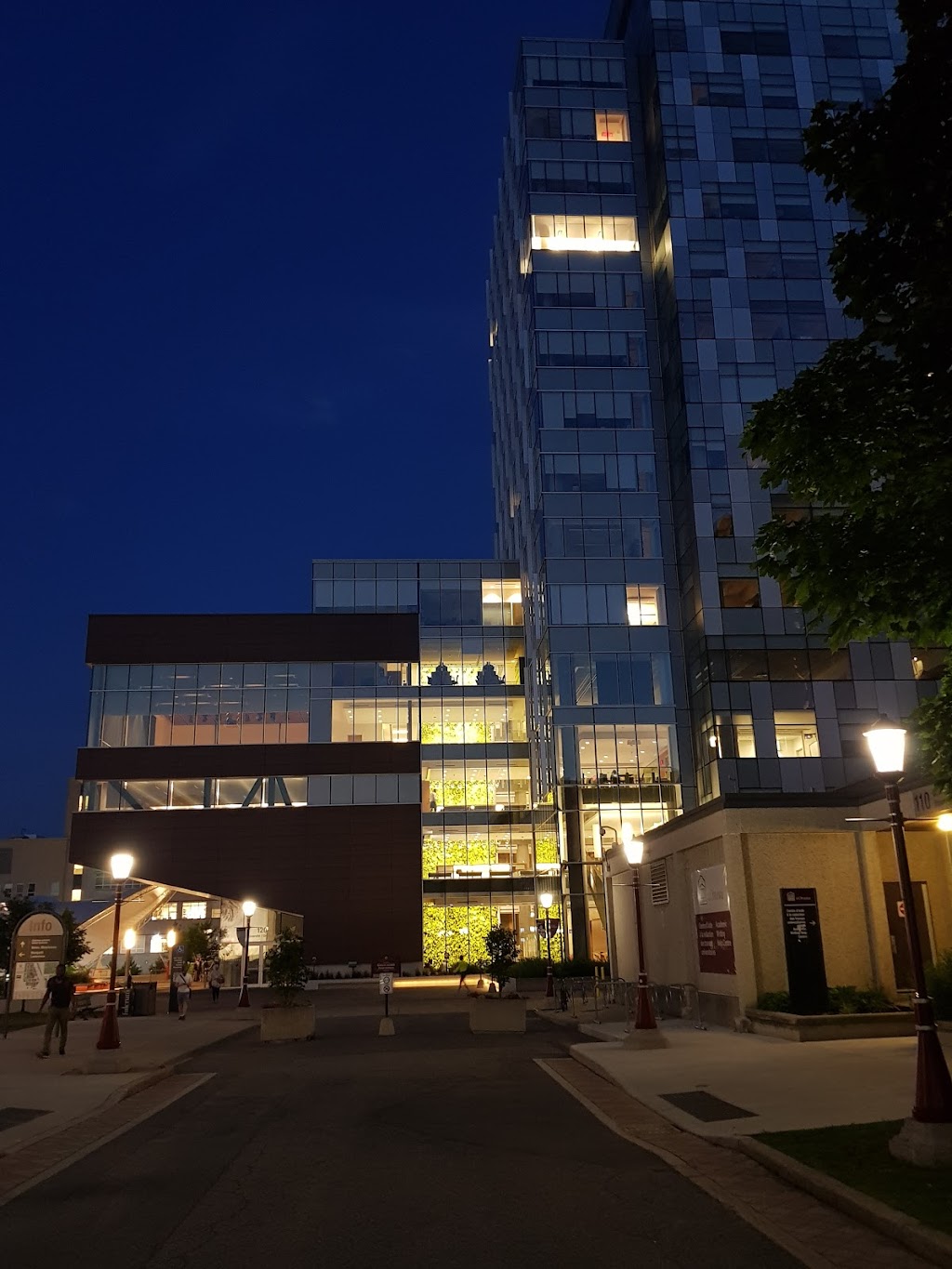 Faculty of Social Sciences Library | 120 University Private, Ottawa, ON K1N 6N5, Canada | Phone: (613) 562-5213