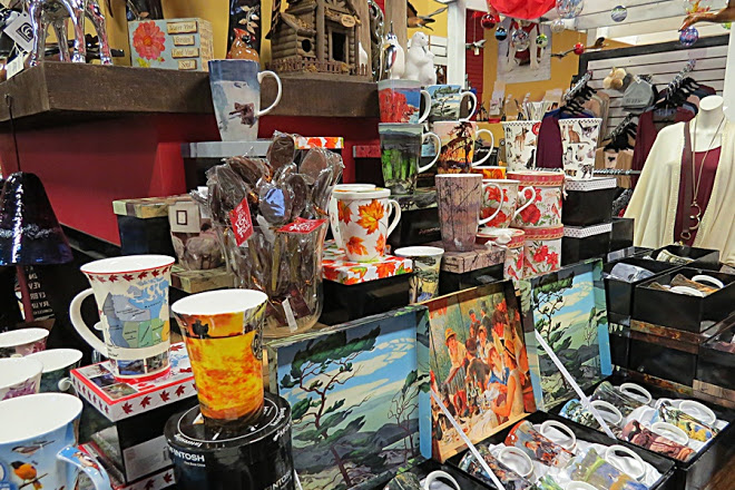 Great Canadian Gifts | 5875-E Falls Ave, Niagara Falls, ON L2G 3K7, Canada | Phone: (905) 374-4444 ext. 4855