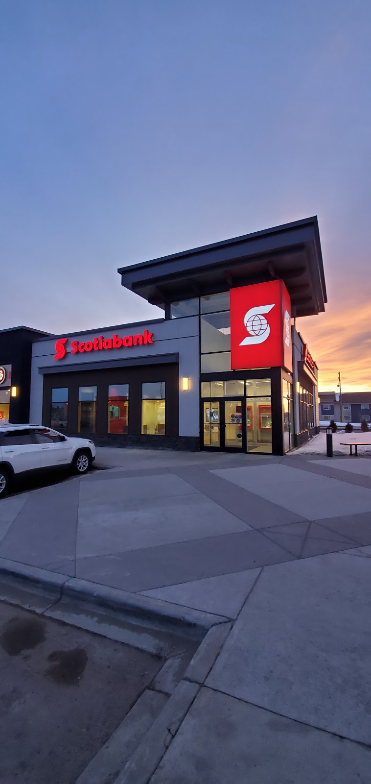 Scotiabank | 499 Timberlands Dr Unit 9113, Red Deer, AB T4P 0Z3, Canada | Phone: (403) 754-5150