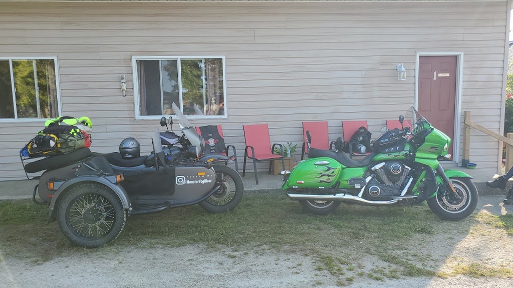Wigwam Gift Shop & Motel | 14 Water St, South Baymouth, ON P0P 1Z0, Canada | Phone: (705) 859-3646