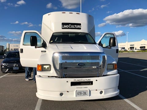 Toronto Airport Limo Service | 156 Fruitvale Cir, Brampton, ON L7A 5C1, Canada | Phone: (855) 752-0222