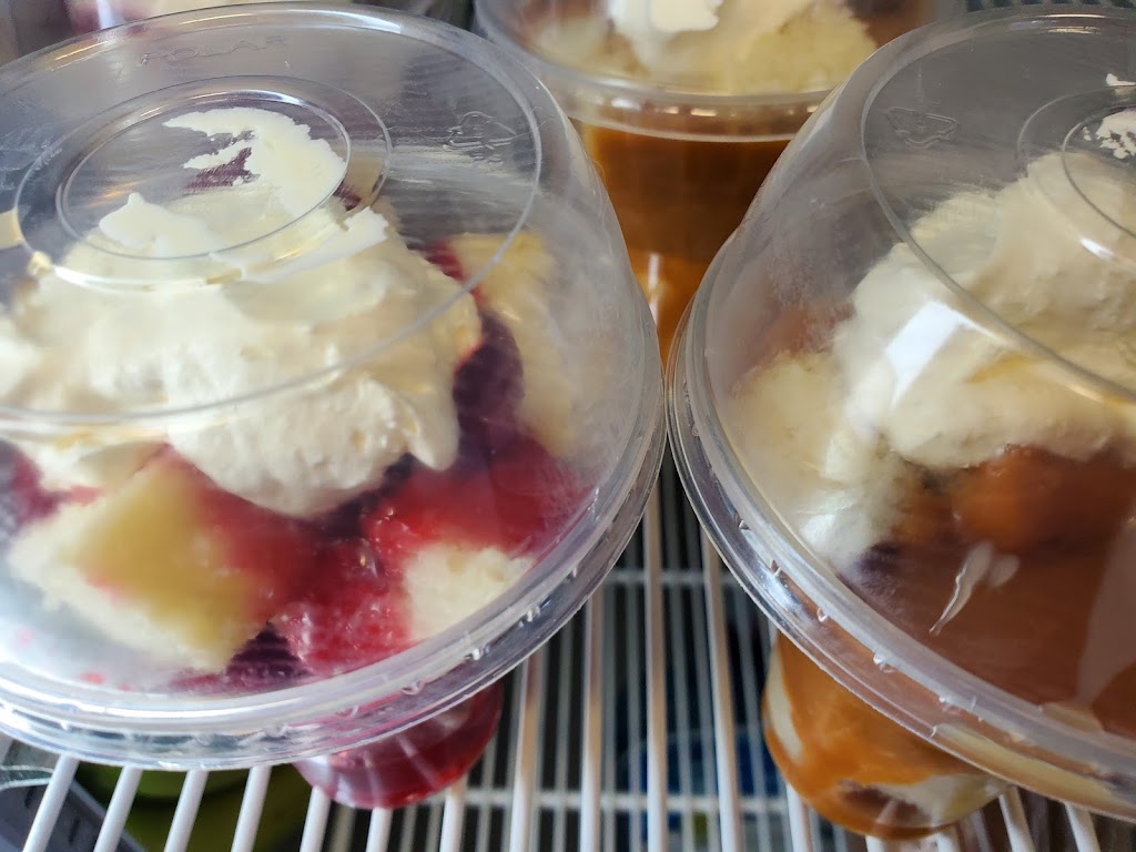 Scoops N Smore Store | 4850 ON-17, Upsala, ON P0T 2Y0, Canada | Phone: (807) 986-2606