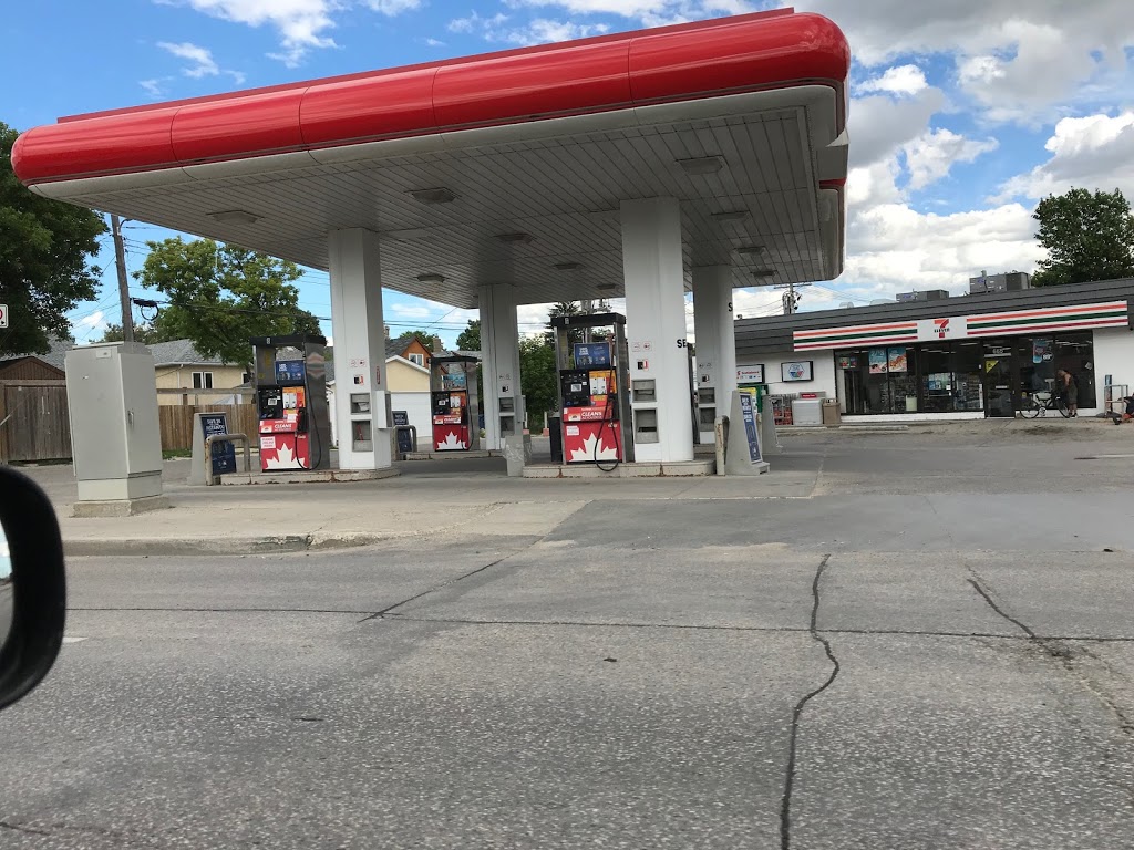 Petro-Canada | 665 McPhillips St, Winnipeg, MB R2X 0C4, Canada | Phone: (204) 586-7597