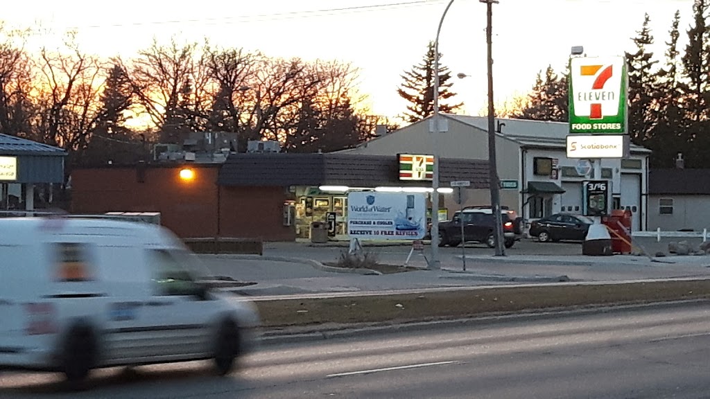 7-Eleven | 438 St Annes Rd, Winnipeg, MB R2M 3B4, Canada | Phone: (204) 985-0178
