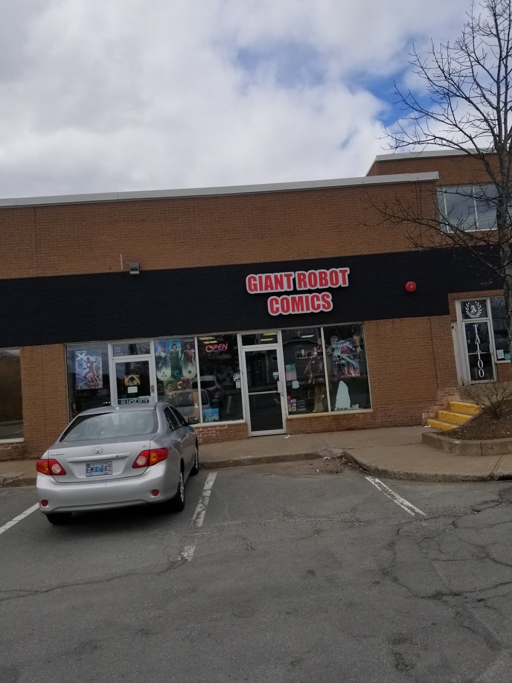 Giant Robot Comics | 114 Woodlawn Rd, Dartmouth, NS B2W 2S7, Canada | Phone: (902) 404-8400