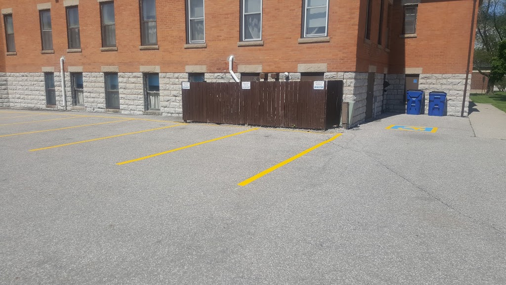 Knox Presbyterian Church | 251 Duncan St, Wallaceburg, ON N8A 5G5, Canada | Phone: (519) 627-4367