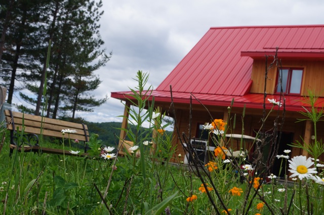 Edgar Borloz et Camp VR Inc. | route, 3462 QC-155, Saint-Roch-de-Mékinac, QC G0X 2E0, Canada | Phone: (819) 646-5555