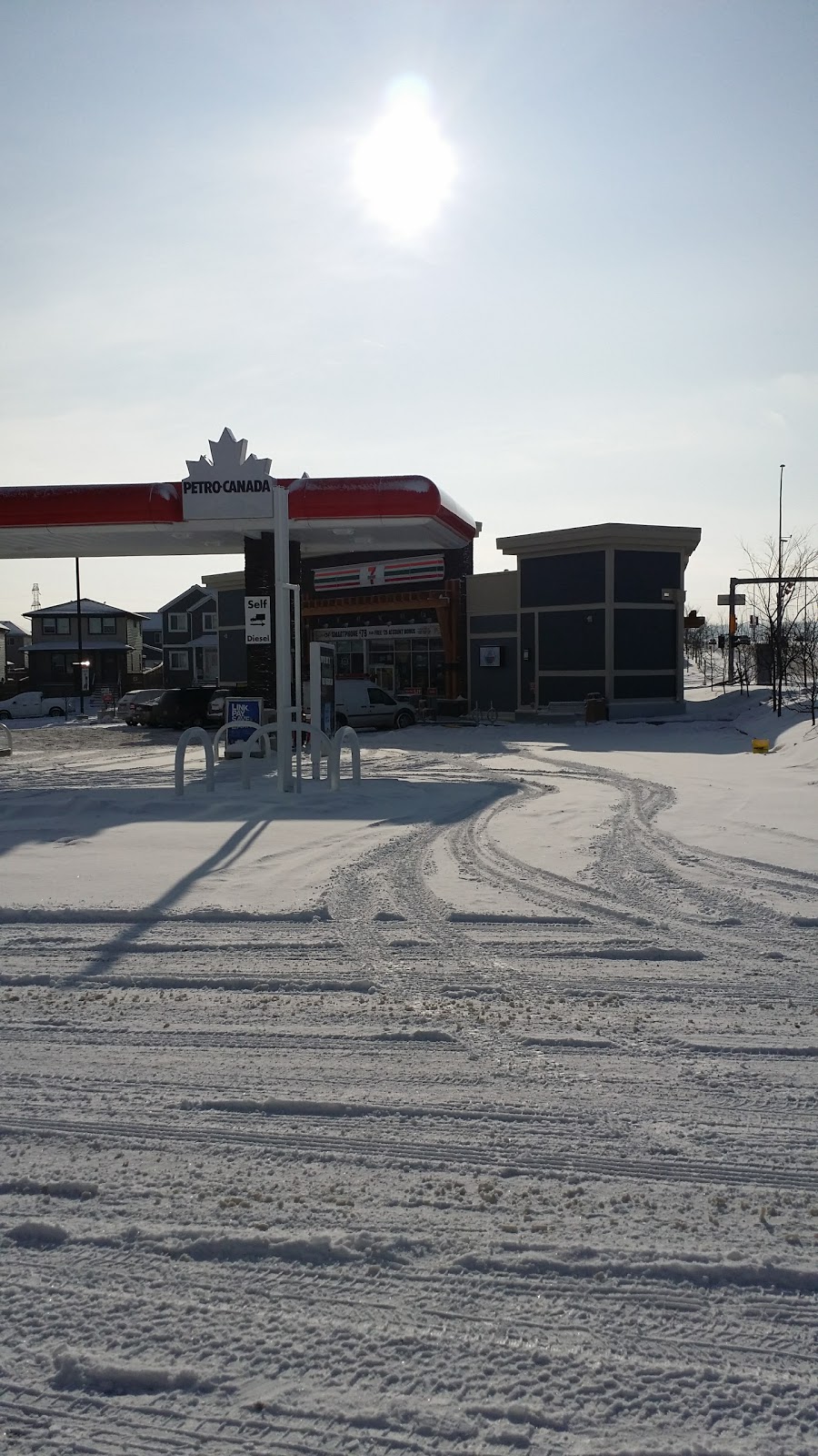 7-Eleven | 2045 Symons Valley Pkwy NW Unit 4000, Calgary, AB T3P 0M9, Canada | Phone: (403) 264-0721