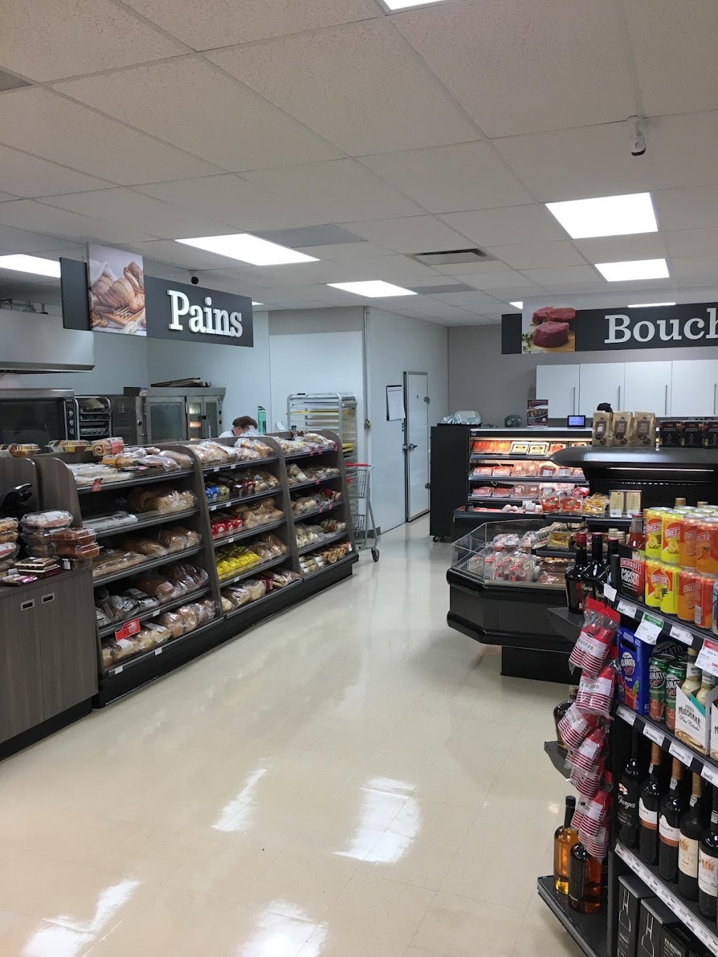Marché Richelieu - H.T.B. | 1385 Rue Principale, Labrecque, QC G0W 2S0, Canada | Phone: (418) 481-2112